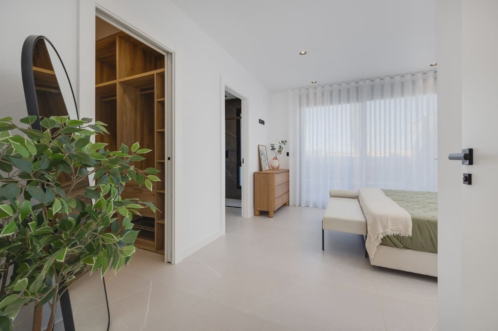 3 sypialnia Willa na sprzedaż w Torrevieja z basenem - 585 000 € (Ref: 10003873)
