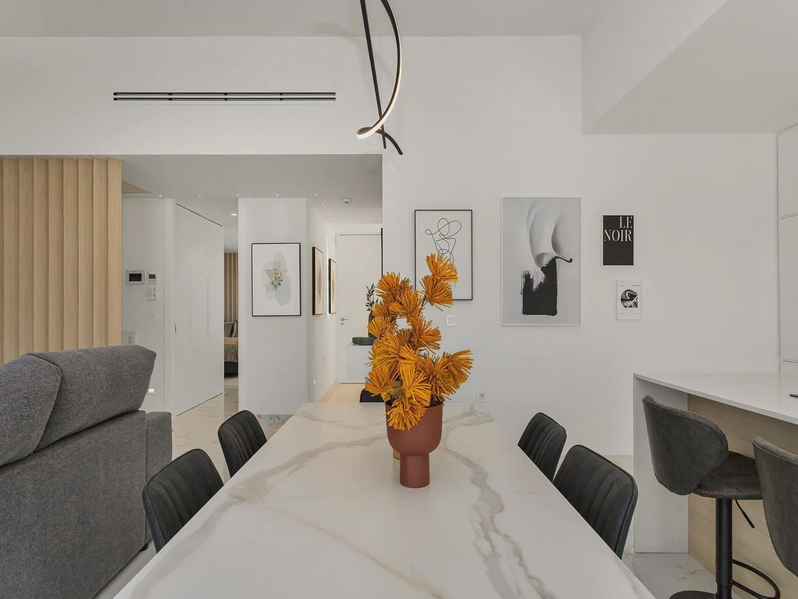 3 slaapkamer Villa te koop in Torrevieja met zwembad - € 700.000 (Ref: 10003880)