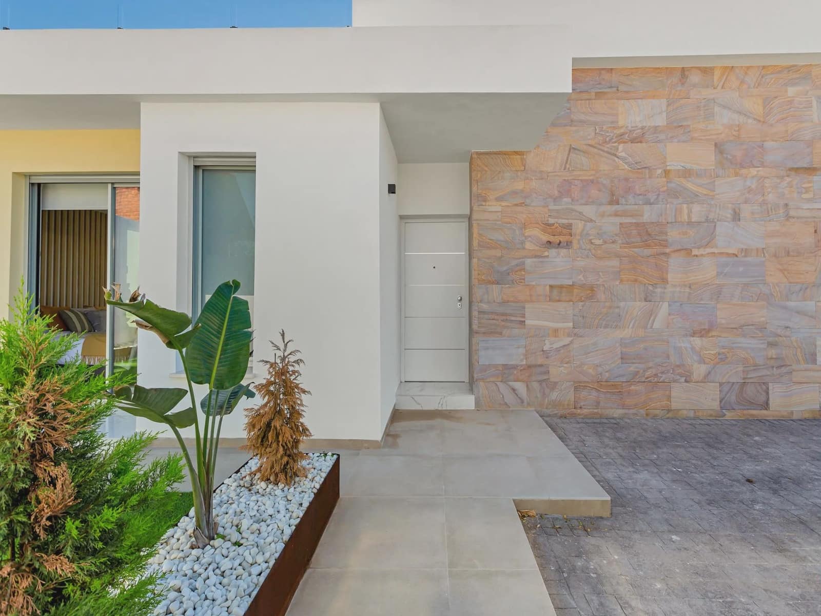 3 slaapkamer Villa te koop in Torrevieja met zwembad - € 700.000 (Ref: 10003880)