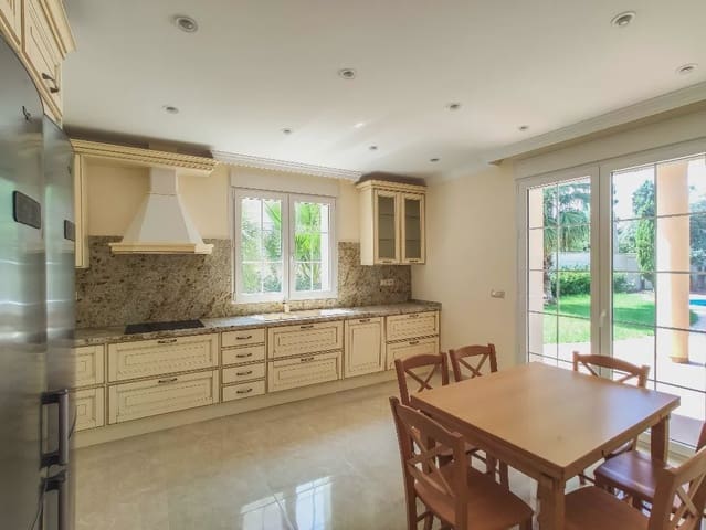 6 chambre Villa/Maison à vendre à Cabo Roig, Orihuela avec piscine - 1 900 000 € (Ref: 10003882)