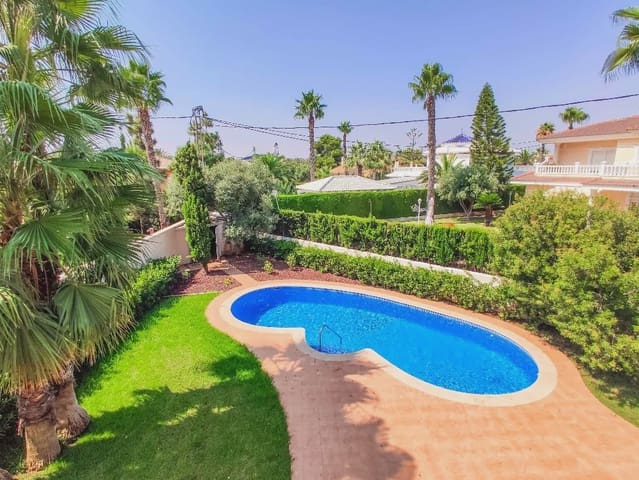 6 chambre Villa/Maison à vendre à Cabo Roig, Orihuela avec piscine - 1 900 000 € (Ref: 10003882)