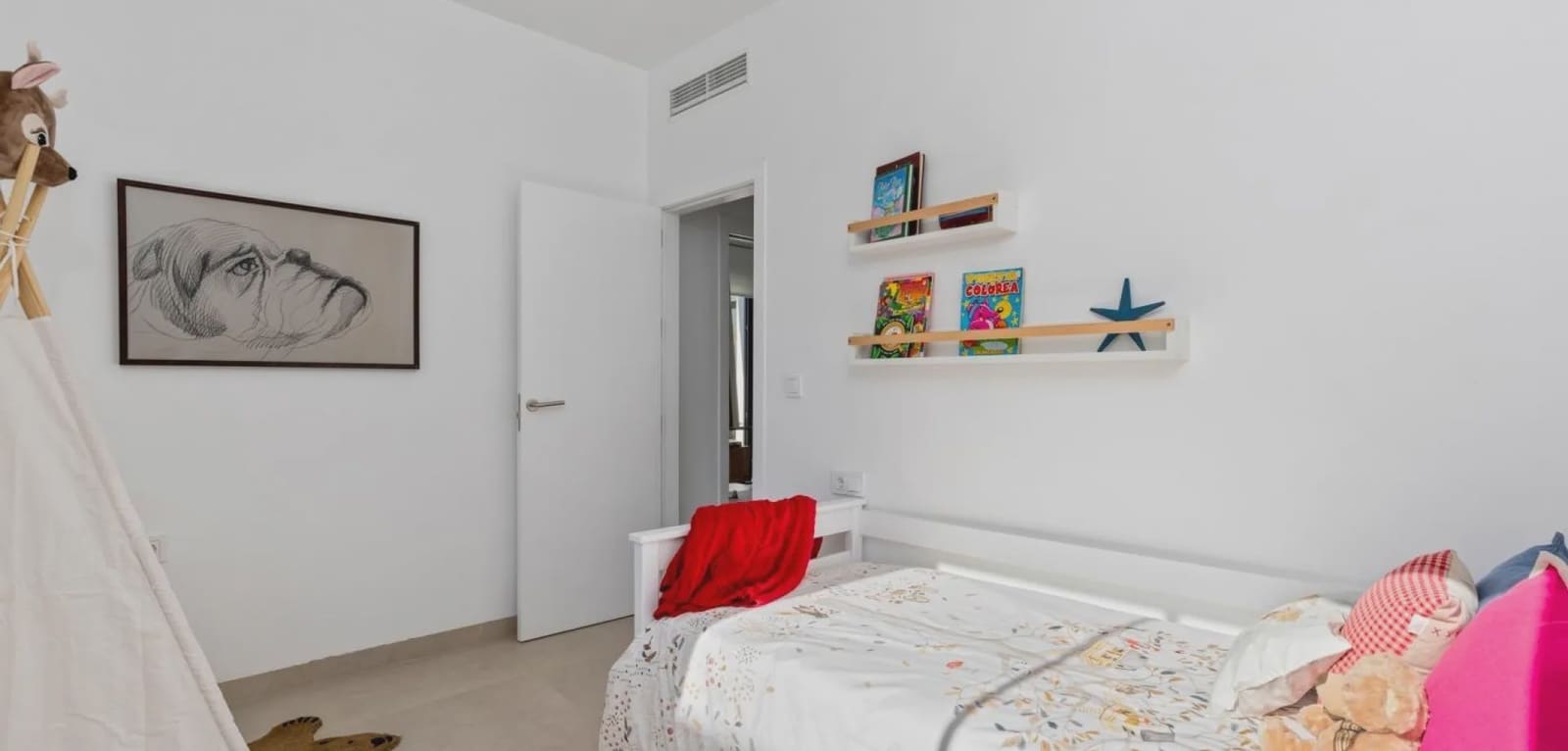 Chalet de 3 habitaciones en Mar de Cristal en venta con piscina - 549.000 € (Ref: 10003884)