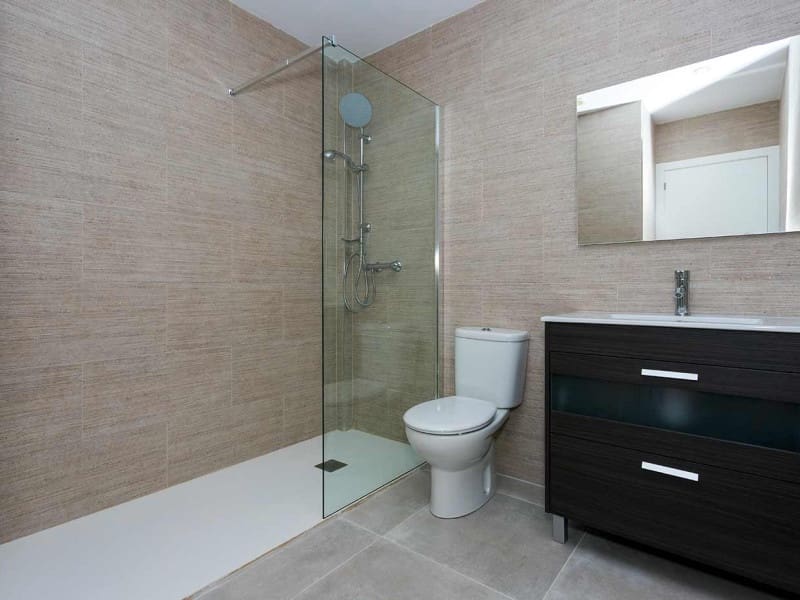 Chalet de 3 habitaciones en Daya Nueva en venta con piscina - 453.000 € (Ref: 10003890)