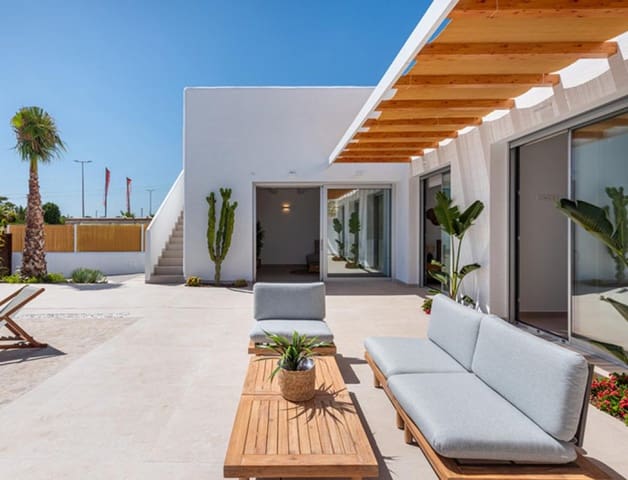 Chalet de 3 habitaciones en Dolores en venta con piscina garaje - 459.900 € (Ref: 10003891)