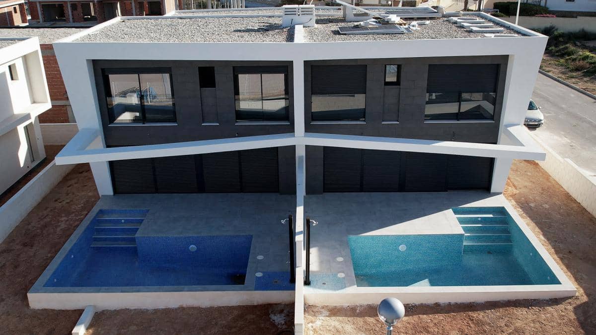 3 soverom Hus til salgs i Gran Alacant med svømmebasseng - € 448 000 (Ref: 10003892)