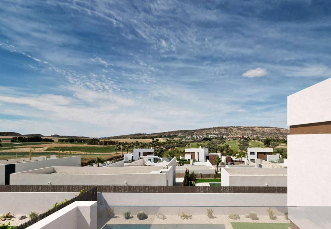 3 bedroom Villa for sale in Algorfa with pool - € 489,000 (Ref: 10003896)