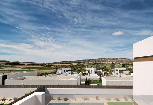 3 bedroom Villa for sale in Algorfa with pool - € 489,000 (Ref: 10003896)