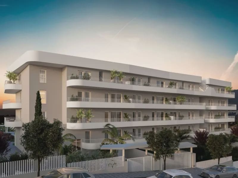 Apartamento de 2 habitaciones en Fuengirola en venta con piscina - 399.950 € (Ref: 10005759)