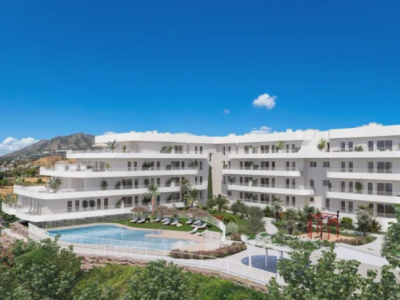 Apartamento de 2 habitaciones en Fuengirola en venta con piscina - 399.950 € (Ref: 10005759)