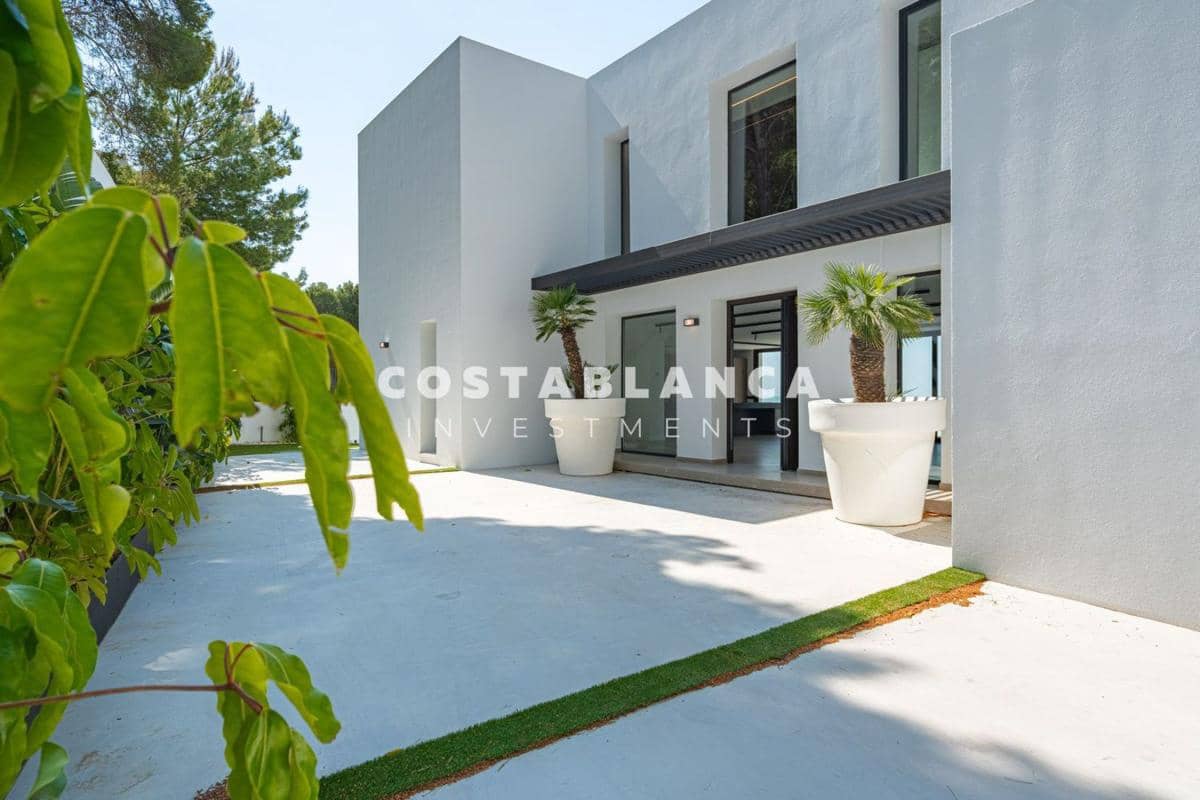 4 sovrum Villa till salu i Altea med pool - 2 690 000 € (Ref: 10013909)