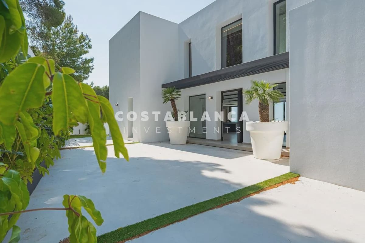 4 sovrum Villa till salu i Altea med pool - 2 690 000 € (Ref: 10013909)