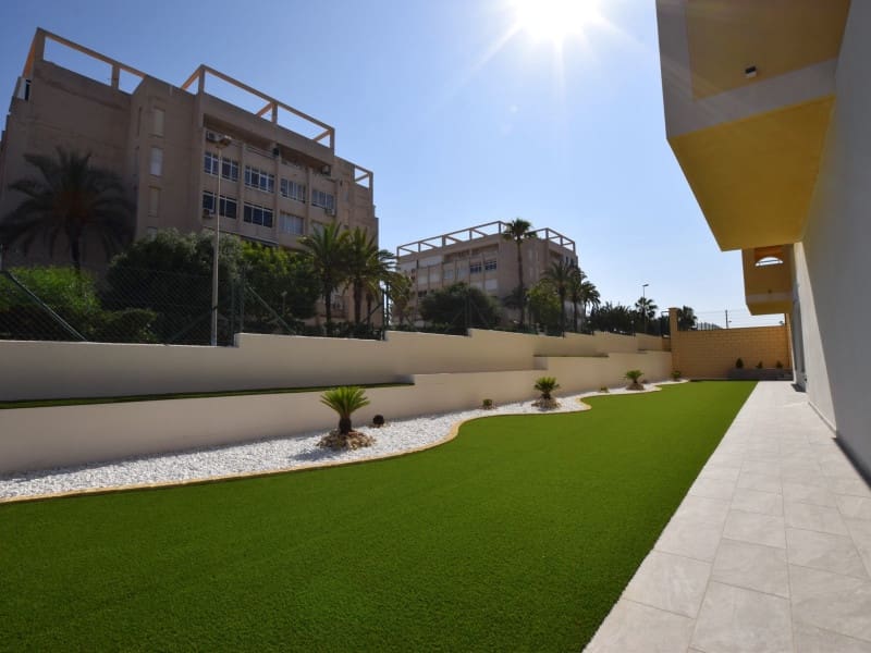 2 sypialnia Apartament na sprzedaż w Torrevieja z basenem garażem - 330 000 € (Ref: 10013913)