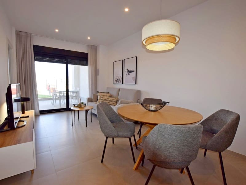 2 sypialnia Apartament na sprzedaż w Torrevieja z basenem garażem - 330 000 € (Ref: 10013913)