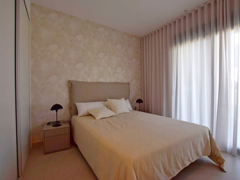 2 sypialnia Apartament na sprzedaż w Torrevieja z basenem garażem - 330 000 € (Ref: 10013913)