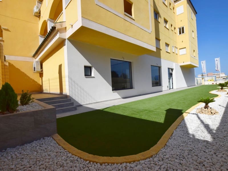 2 sypialnia Apartament na sprzedaż w Torrevieja z basenem garażem - 330 000 € (Ref: 10013913)