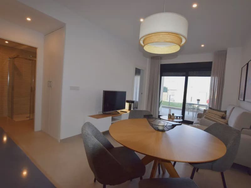 2 sypialnia Apartament na sprzedaż w Torrevieja z basenem garażem - 330 000 € (Ref: 10013913)