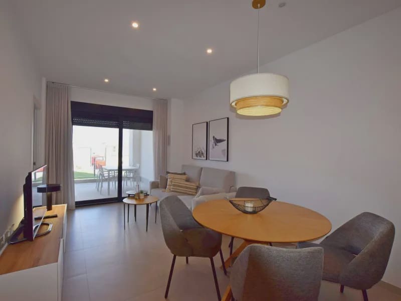 2 sypialnia Apartament na sprzedaż w Torrevieja z basenem garażem - 330 000 € (Ref: 10013913)