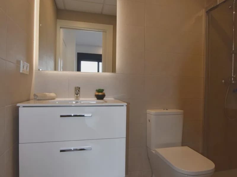 2 sypialnia Apartament na sprzedaż w Torrevieja z basenem garażem - 330 000 € (Ref: 10013913)