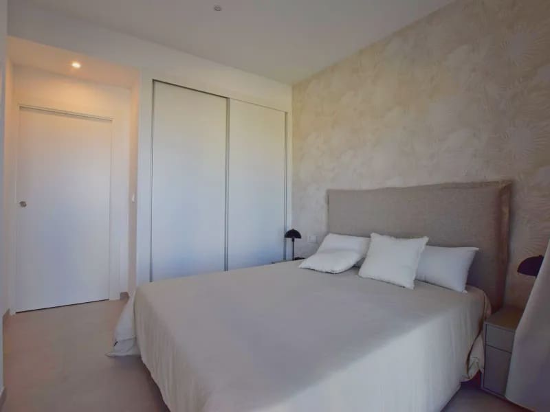 2 sypialnia Apartament na sprzedaż w Torrevieja z basenem garażem - 330 000 € (Ref: 10013913)
