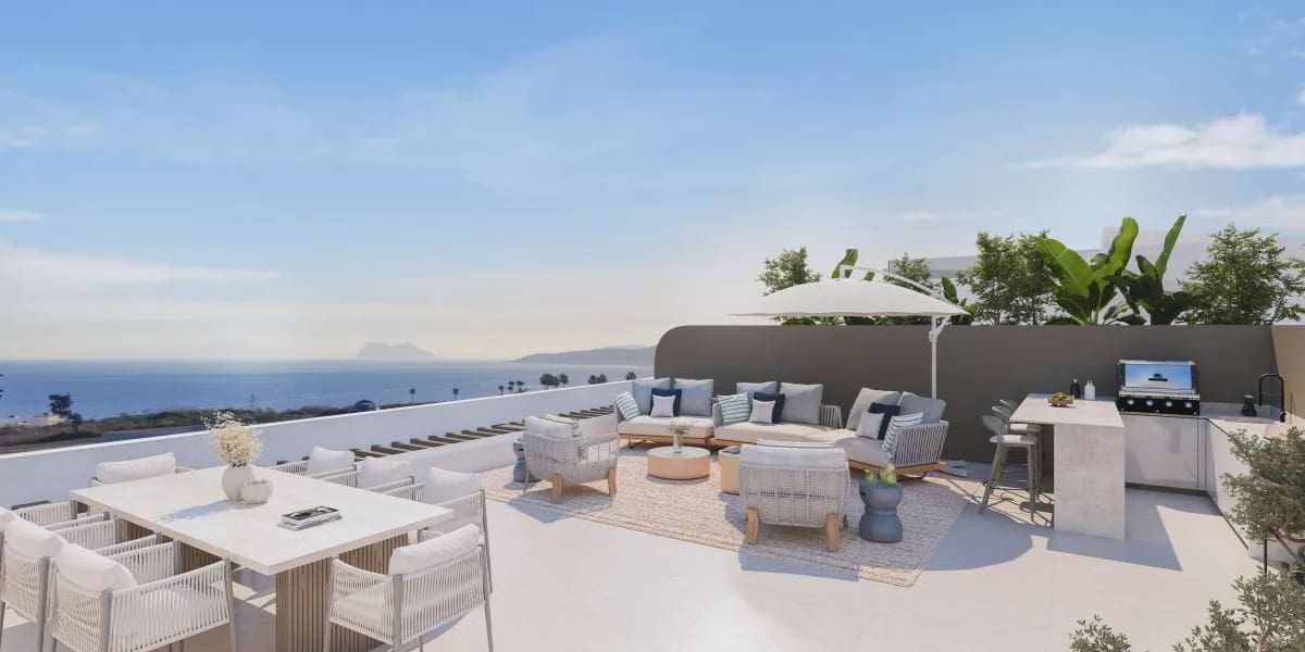 2 quarto Apartamento para venda em Estepona com piscina garagem - 570 000 € (Ref: 10017773)