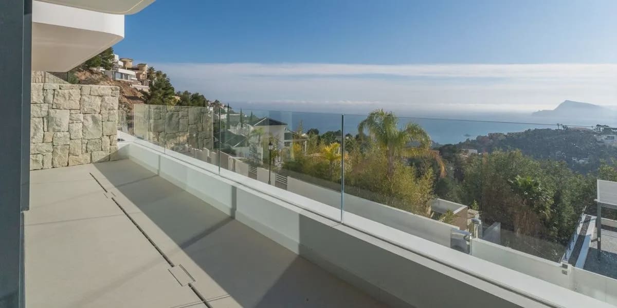 5 bedroom Villa for sale in Altea with pool garage - € 6,490,000 (Ref: 10024334)