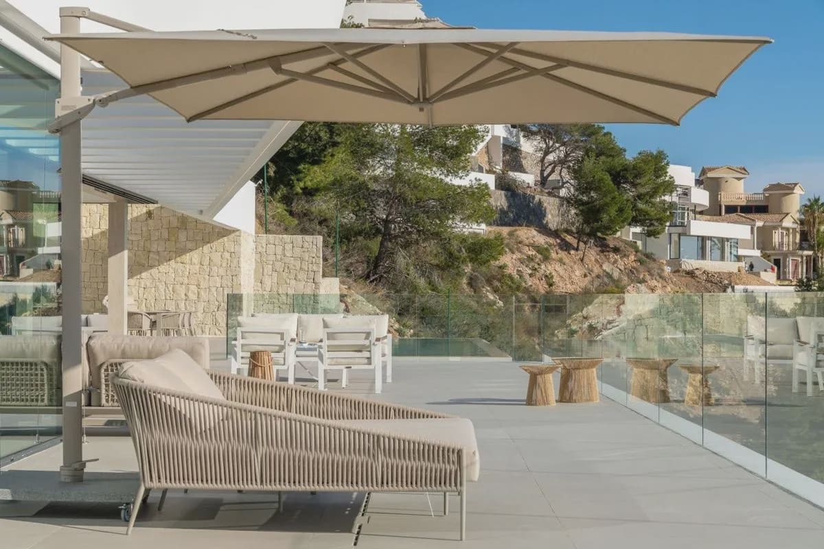 5 bedroom Villa for sale in Altea with pool garage - € 6,490,000 (Ref: 10024334)