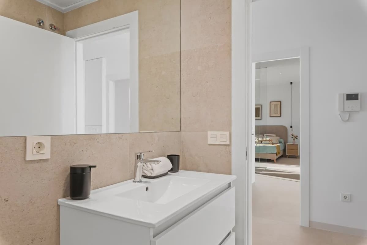 Chalet de 3 habitaciones en Los Alcázares en venta con piscina - 645.000 € (Ref: 10024341)