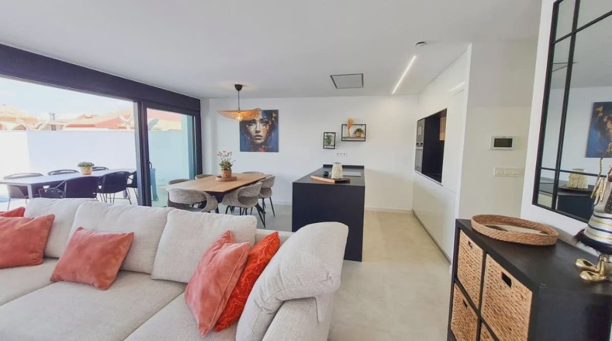 3 bedroom Villa for sale in San Pedro del Pinatar with pool - € 445,000 (Ref: 10025868)