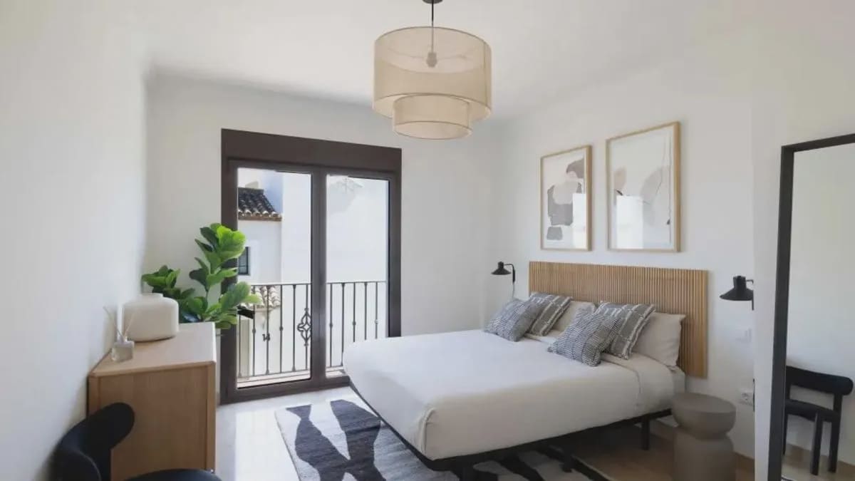 3 sypialnia Dom na sprzedaż w Estepona z basenem - 470 250 € (Ref: 10030760)
