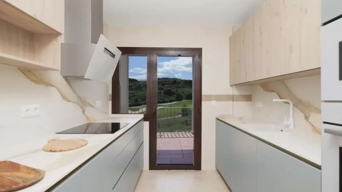 3 sypialnia Dom na sprzedaż w Estepona z basenem - 470 250 € (Ref: 10030760)