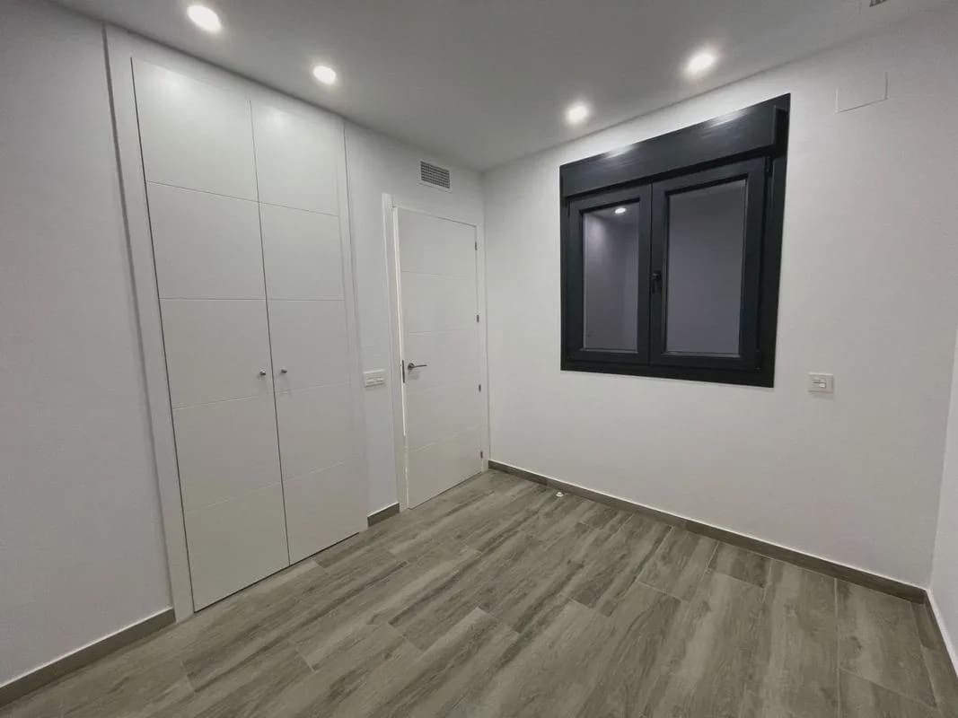 3 slaapkamer Appartement te koop in Torrevieja met zwembad - € 299.900 (Ref: 10062502)