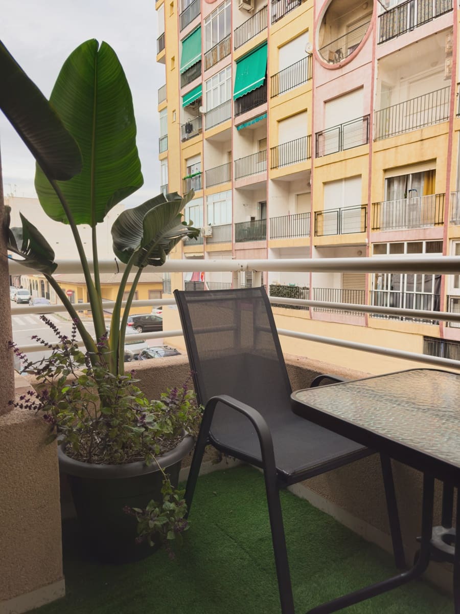 2 sovrum Lägenhet till salu i Torrevieja - 190 000 € (Ref: 10076903)