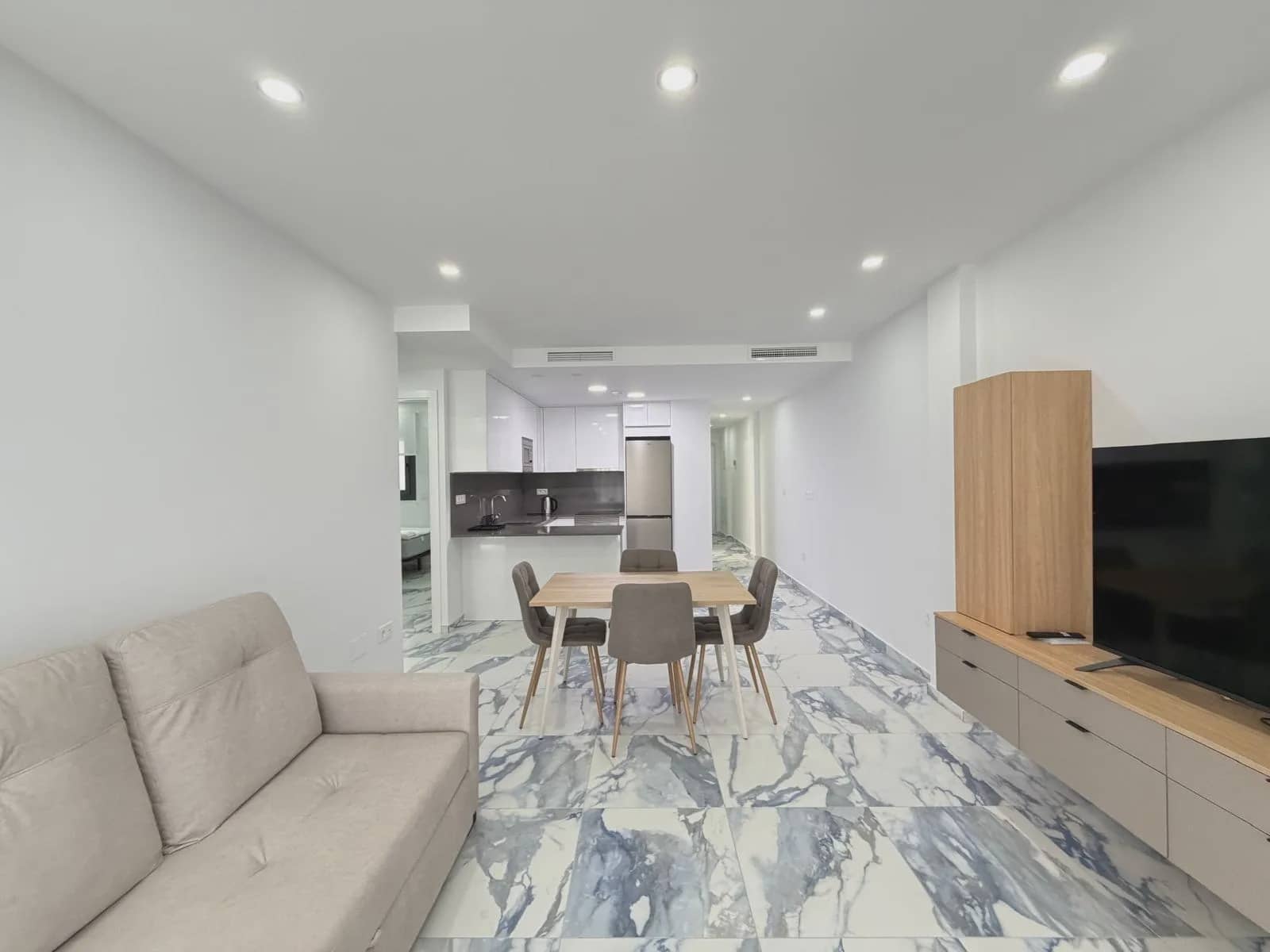 3 camera da letto Appartamento in vendita in Torrevieja con piscina garage - 359.000 € (Rif: 10103618)