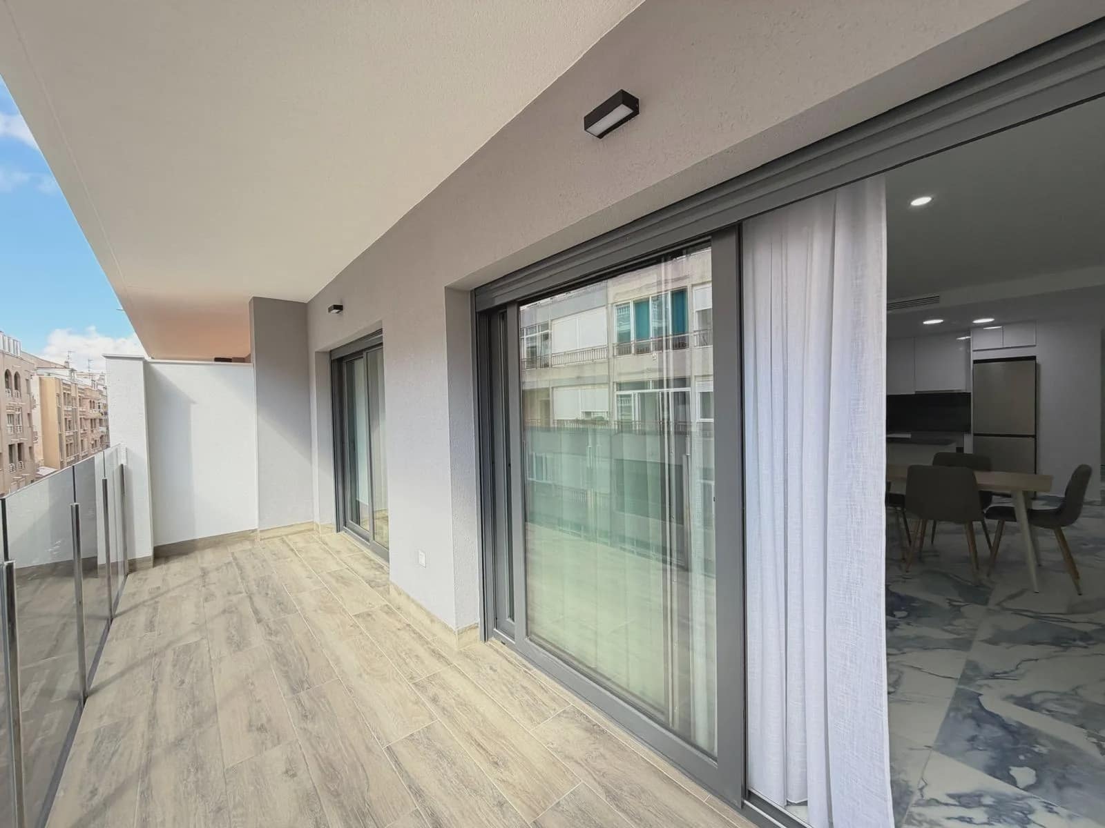 3 camera da letto Appartamento in vendita in Torrevieja con piscina garage - 359.000 € (Rif: 10103618)