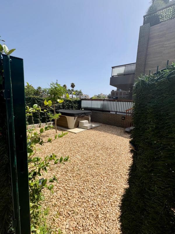 1 sovrum Lägenhet till salu i Denia med pool garage - 370 000 € (Ref: 10124505)