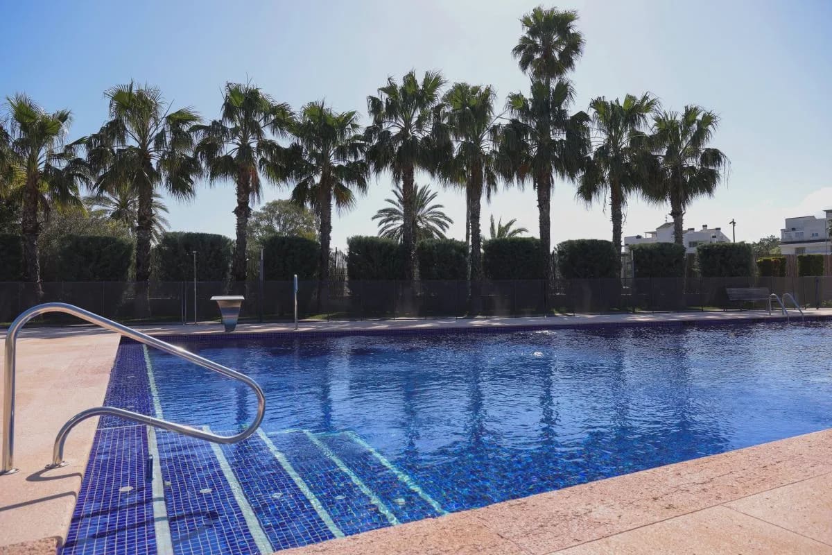 1 sovrum Lägenhet till salu i Denia med pool garage - 370 000 € (Ref: 10124505)