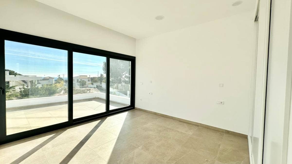 4 bedroom Villa for sale in Benissa with pool garage - € 1,175,000 (Ref: 10132797)