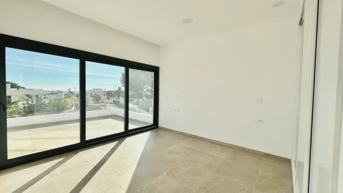 4 bedroom Villa for sale in Benissa with pool garage - € 1,175,000 (Ref: 10132797)
