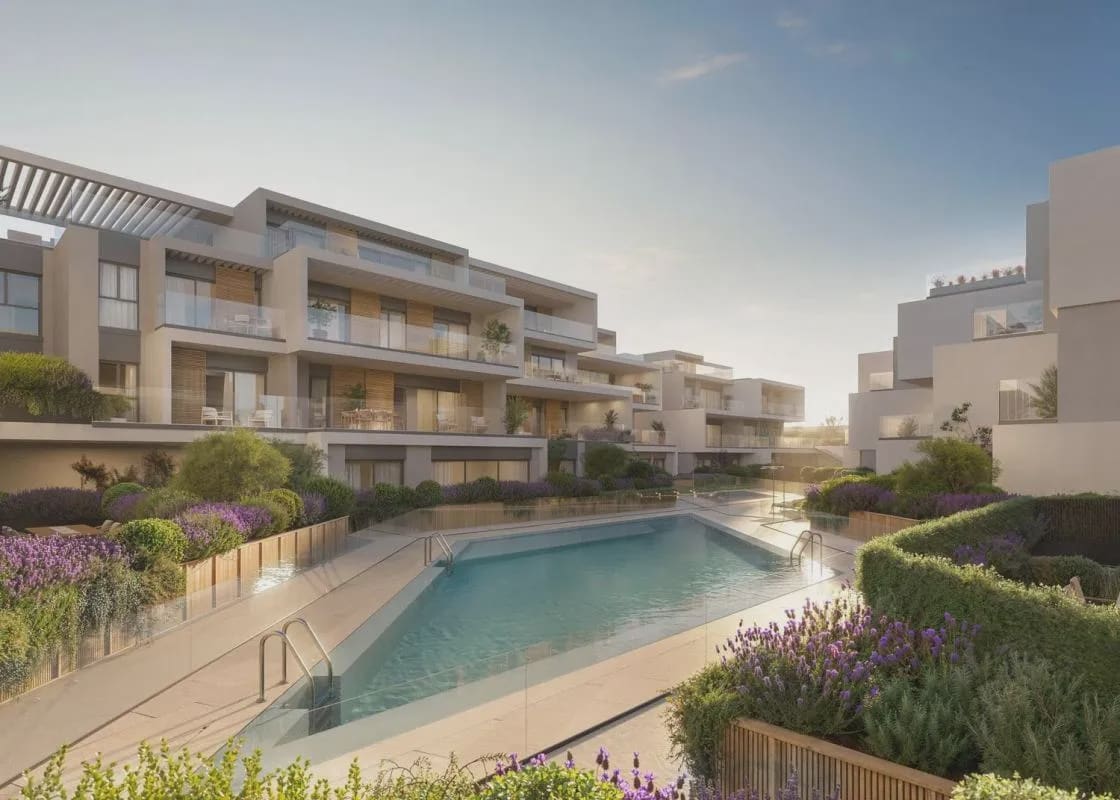 Apartamento de 2 habitaciones en Marbella en venta con piscina garaje - 825.000 € (Ref: 10151559)