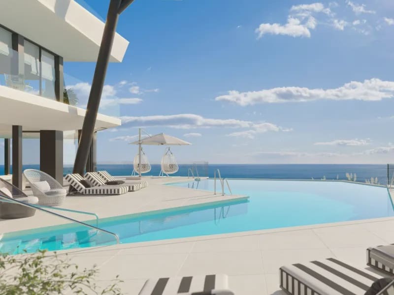Apartamento de 2 habitaciones en Fuengirola en venta con piscina - 1.414.000 € (Ref: 10151564)
