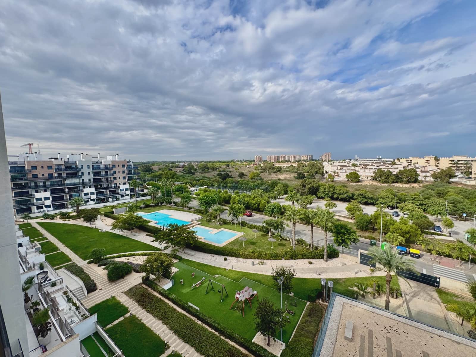 Ático de 3 habitaciones en Mil Palmeras en venta con piscina garaje - 630.000 € (Ref: 10156120)