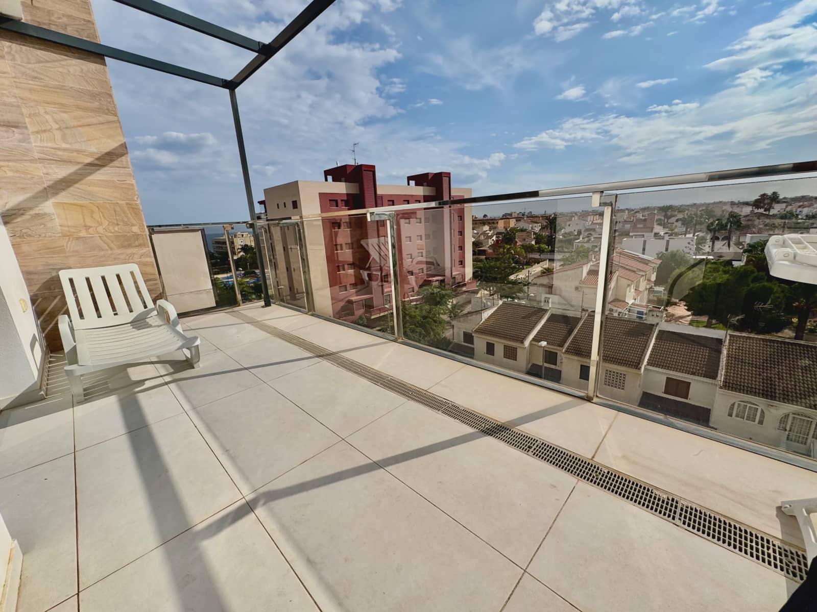 Ático de 3 habitaciones en Mil Palmeras en venta con piscina garaje - 630.000 € (Ref: 10156120)