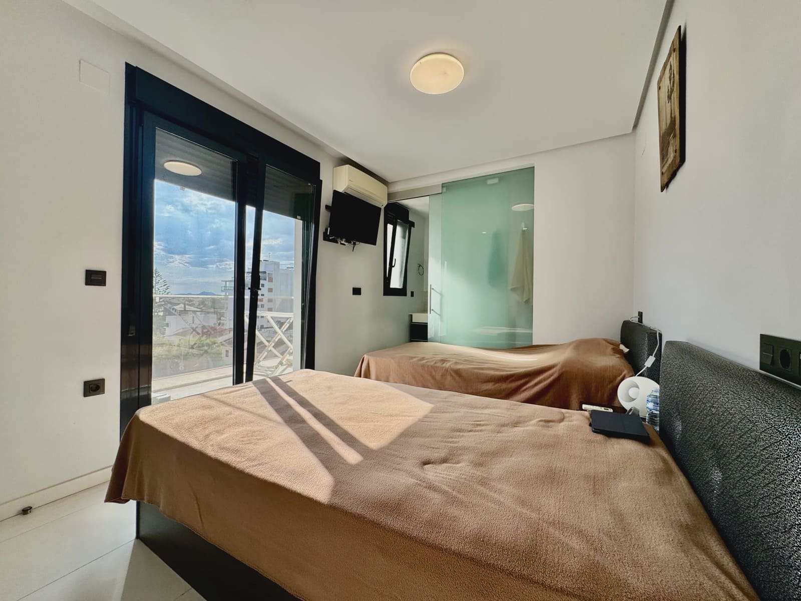 Ático de 3 habitaciones en Mil Palmeras en venta con piscina garaje - 630.000 € (Ref: 10156120)