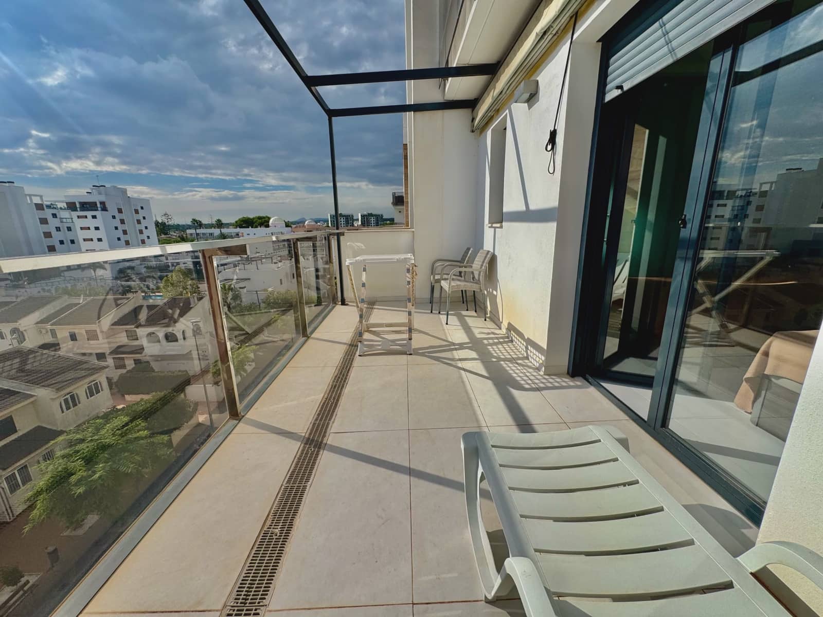 Ático de 3 habitaciones en Mil Palmeras en venta con piscina garaje - 630.000 € (Ref: 10156120)