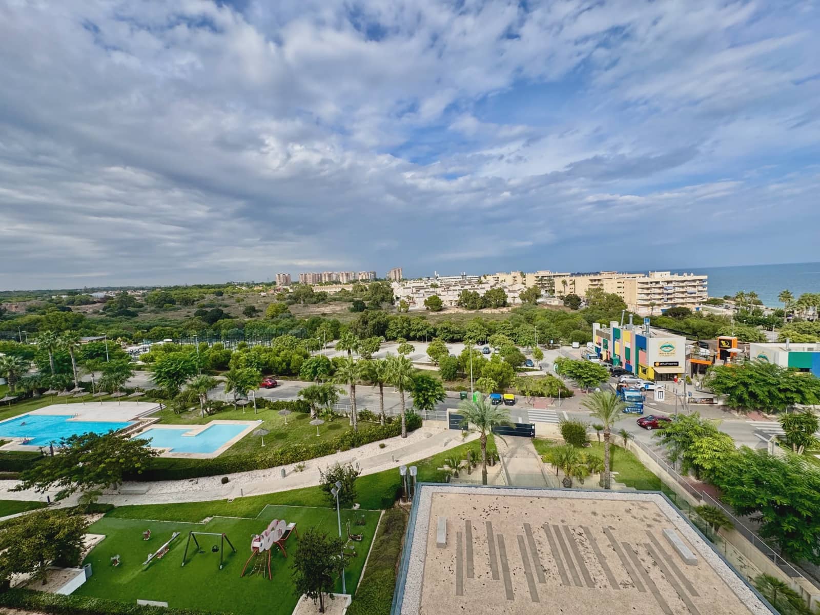 Ático de 3 habitaciones en Mil Palmeras en venta con piscina garaje - 630.000 € (Ref: 10156120)