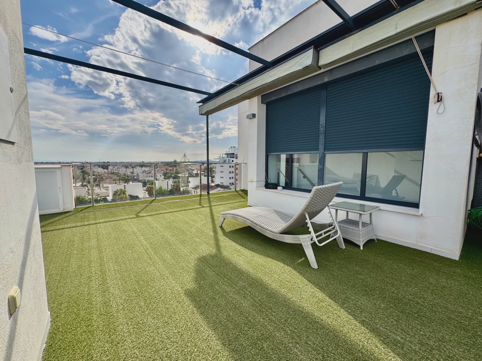 Ático de 3 habitaciones en Mil Palmeras en venta con piscina garaje - 630.000 € (Ref: 10156120)
