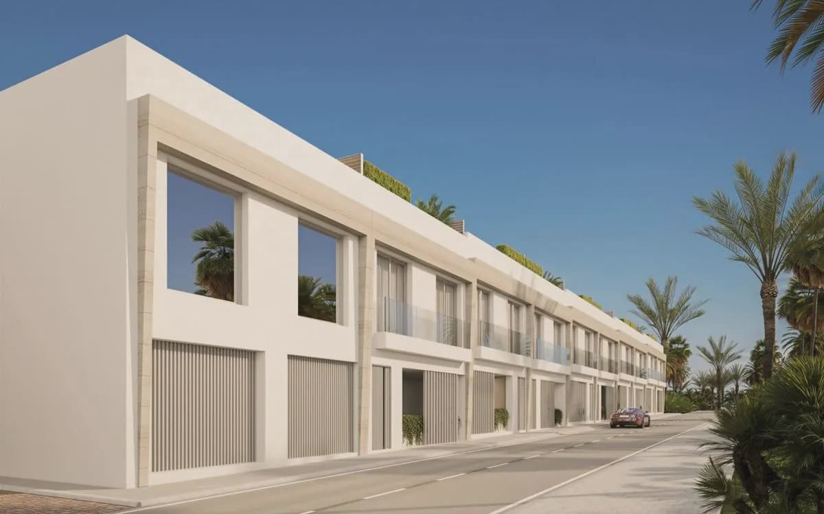4 bedroom Townhouse for sale in Marbella with pool garage - € 1,204,970 (Ref: 10158010)