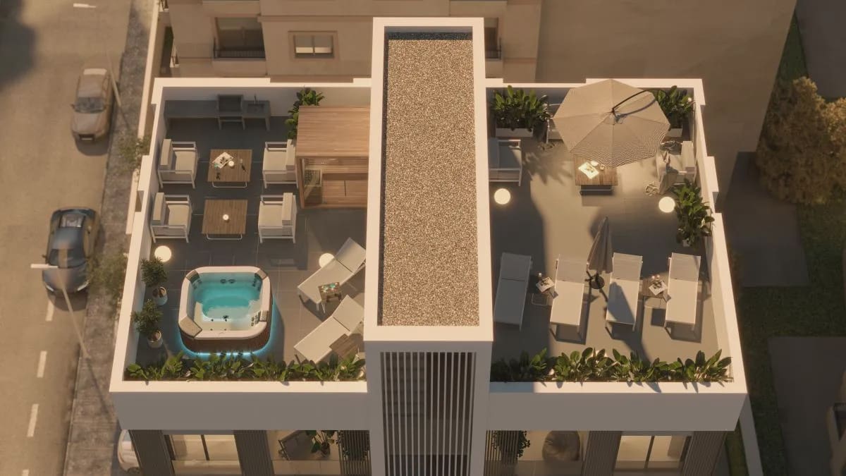 2 bedroom Apartment for sale in Torrevieja with pool - € 275,000 (Ref: 10158012)