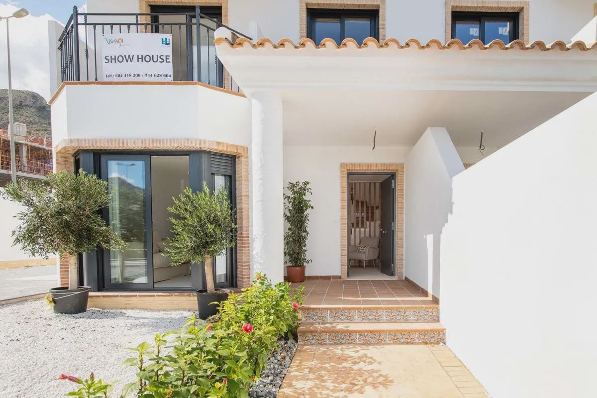 2 sovrum Bungalow till salu i Callosa de Segura med pool garage - 215 000 € (Ref: 10161817)