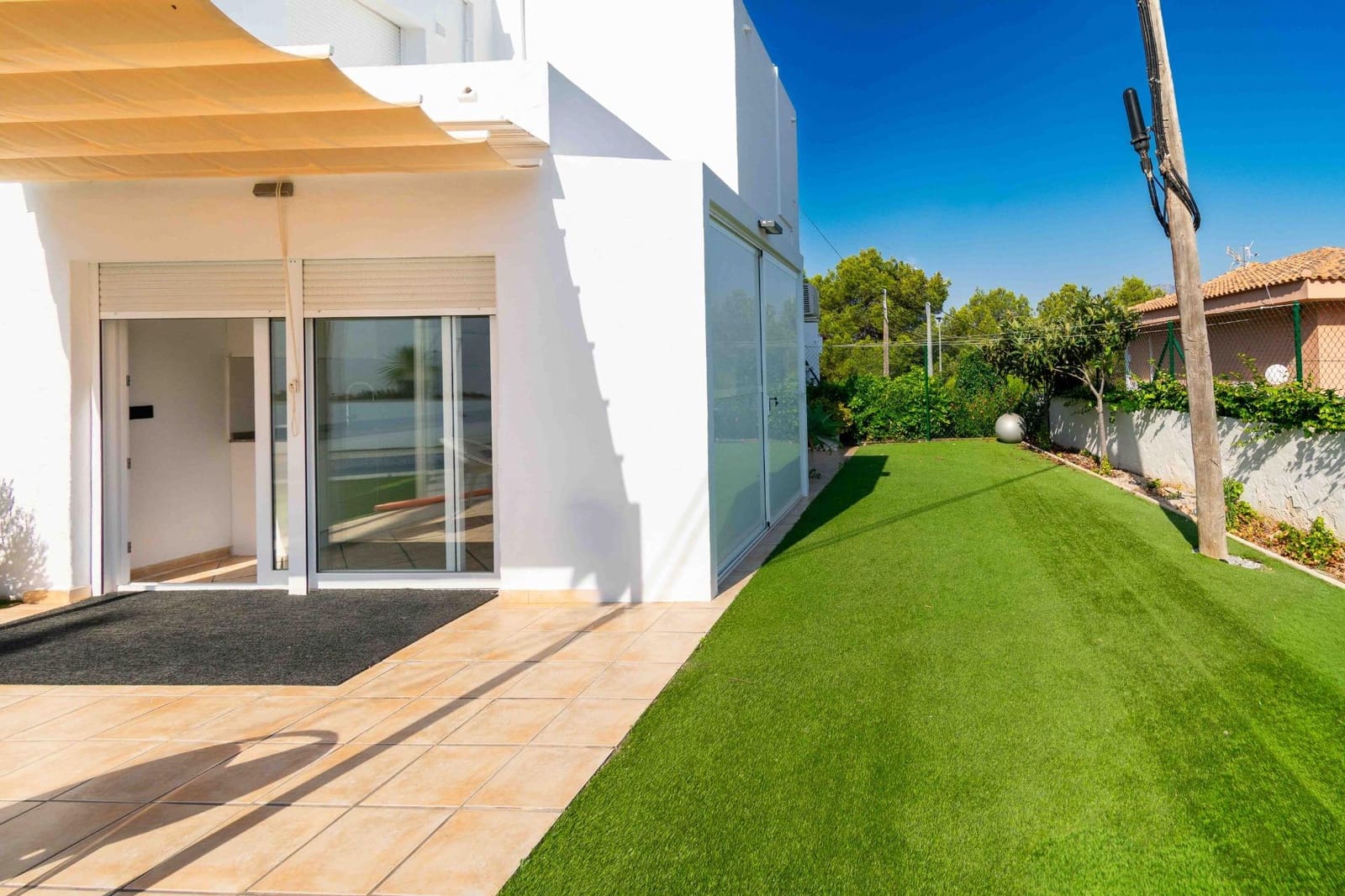 4 slaapkamer Villa te koop in Alfaz del Pi / L'Alfas del Pi met zwembad garage - € 650.000 (Ref: 9788892)